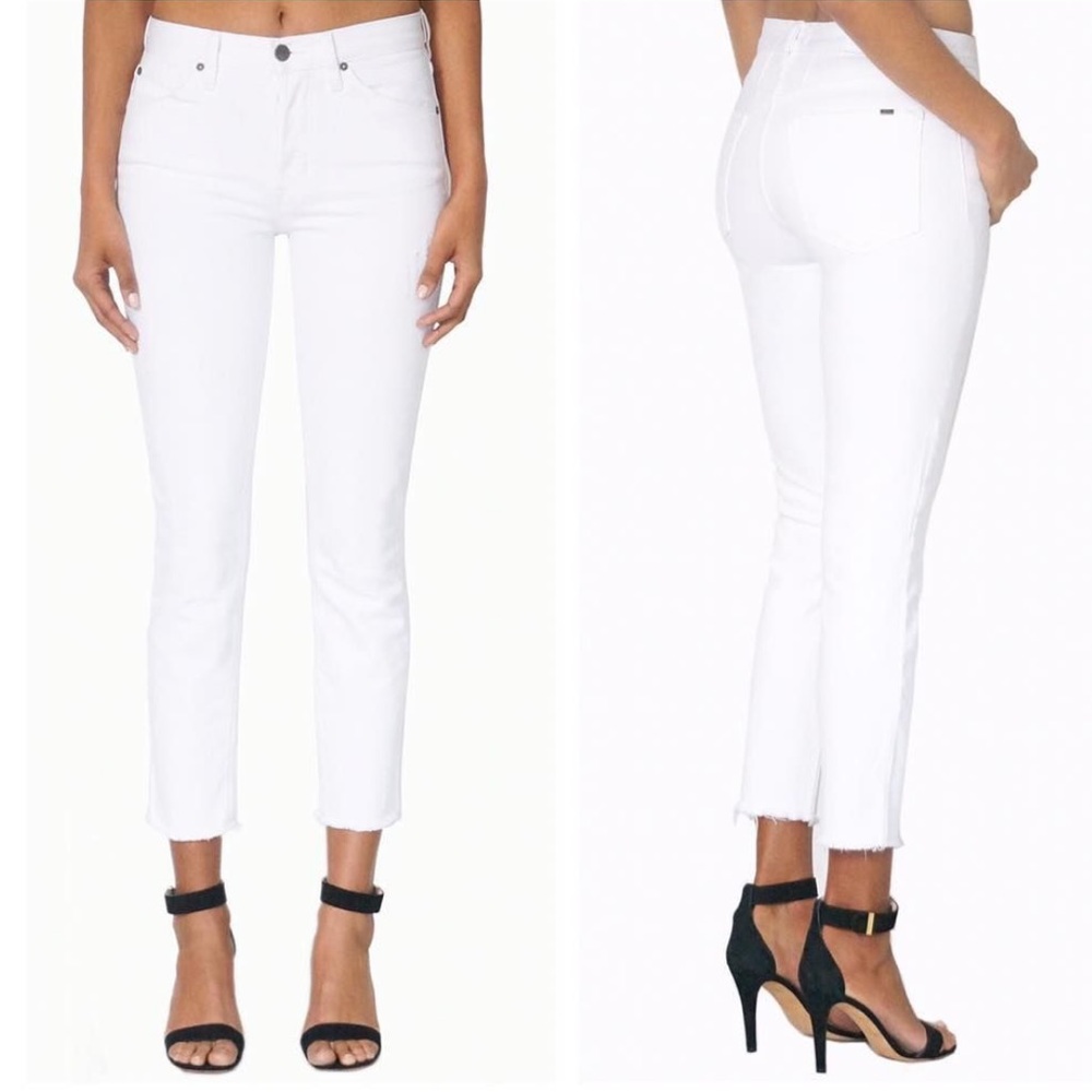 Schoen by Yu Semi Distressed Skinny Jeans N112-26